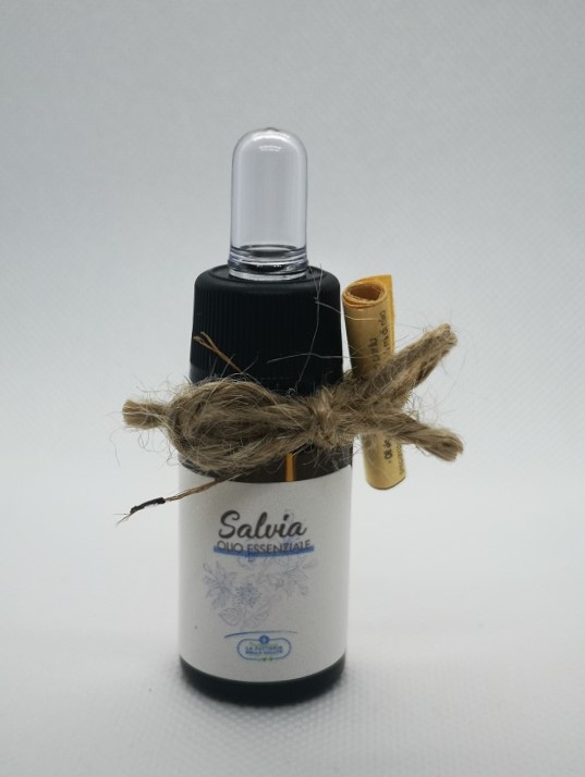 OLIO ESSENZIALE SALVIA 10 ML - Parafarmacia la Fattoria della Salute S.n.c. di Delfini Dott.ssa Giulia e Marra Dott.ssa Michela