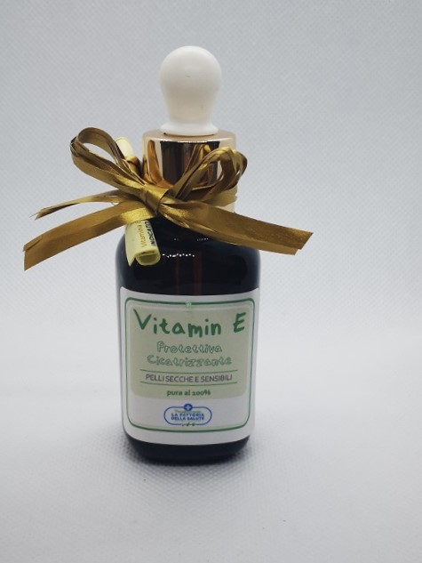 VITAMINA E 30 ML RAGADI E CUTICOLE - Parafarmacia la Fattoria della Salute S.n.c. di Delfini Dott.ssa Giulia e Marra Dott.ssa Michela